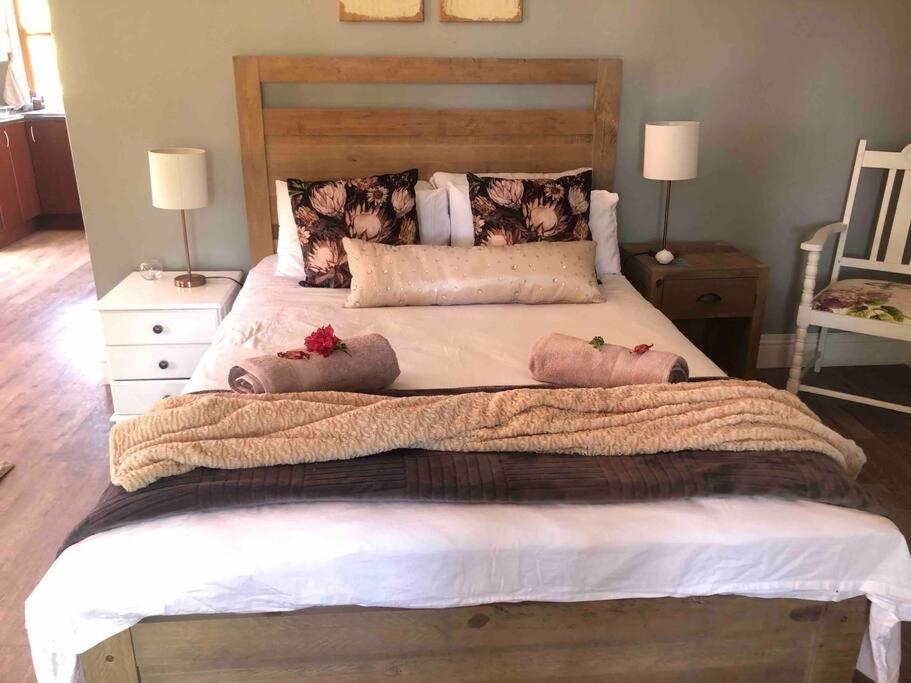 Gatsby Suite, With Pool In Quiet Area, Close To Town Stellenbosch Exteriör bild